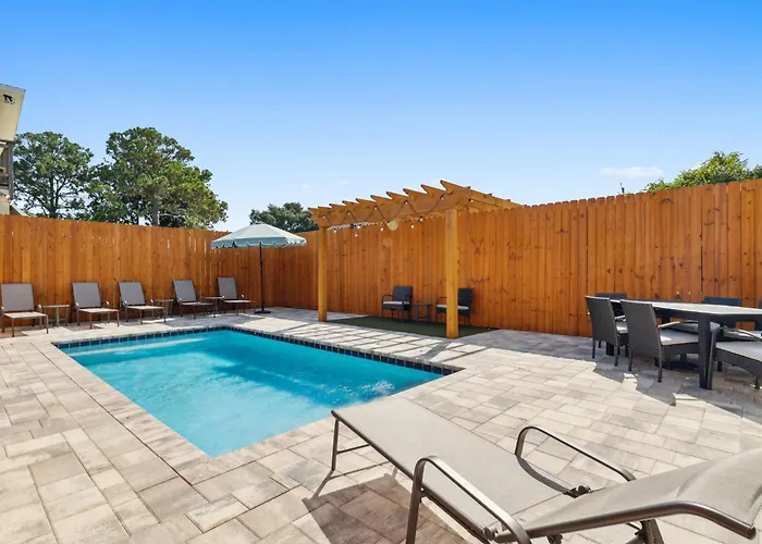 Grand Retreat Ii: 4Br, 5Ba, Sleeps 15 Private Pool Your Perfect Escape!